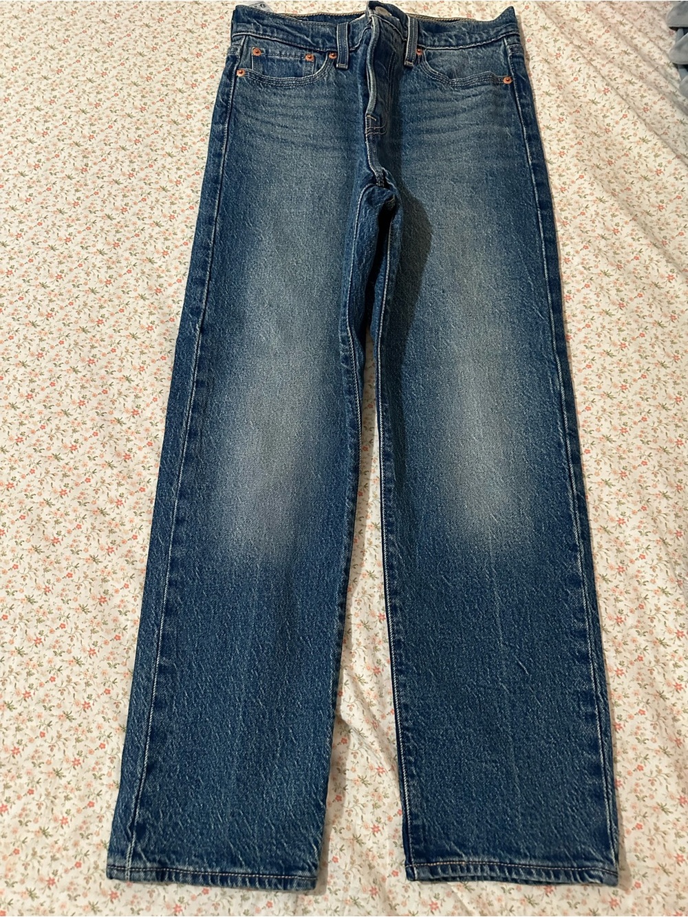 Levi’s wedgie straight 26x26